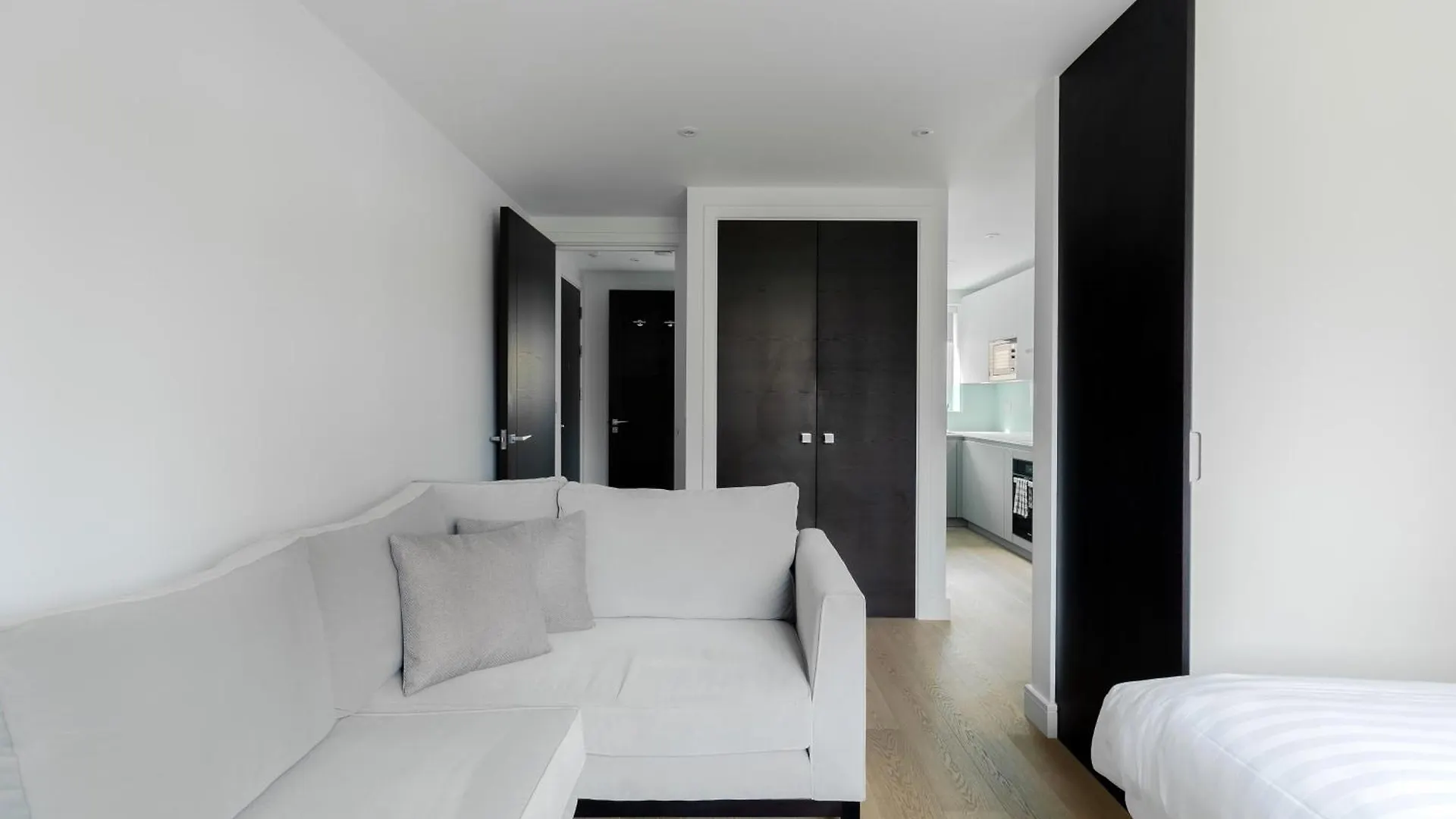 Stayinn Aldgate London 0*,  Storbritannien